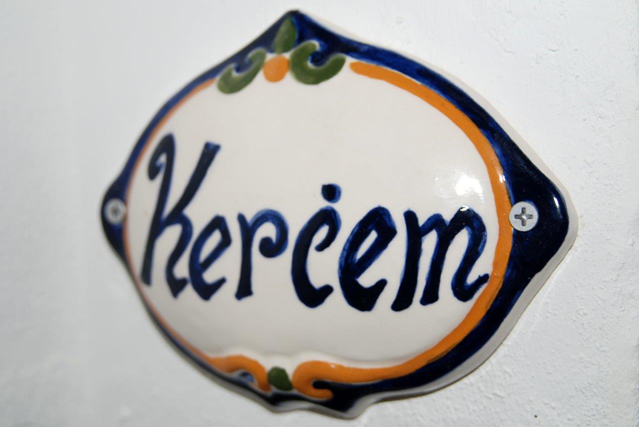 Anna Karistu Accommodation Kercem Номер фото